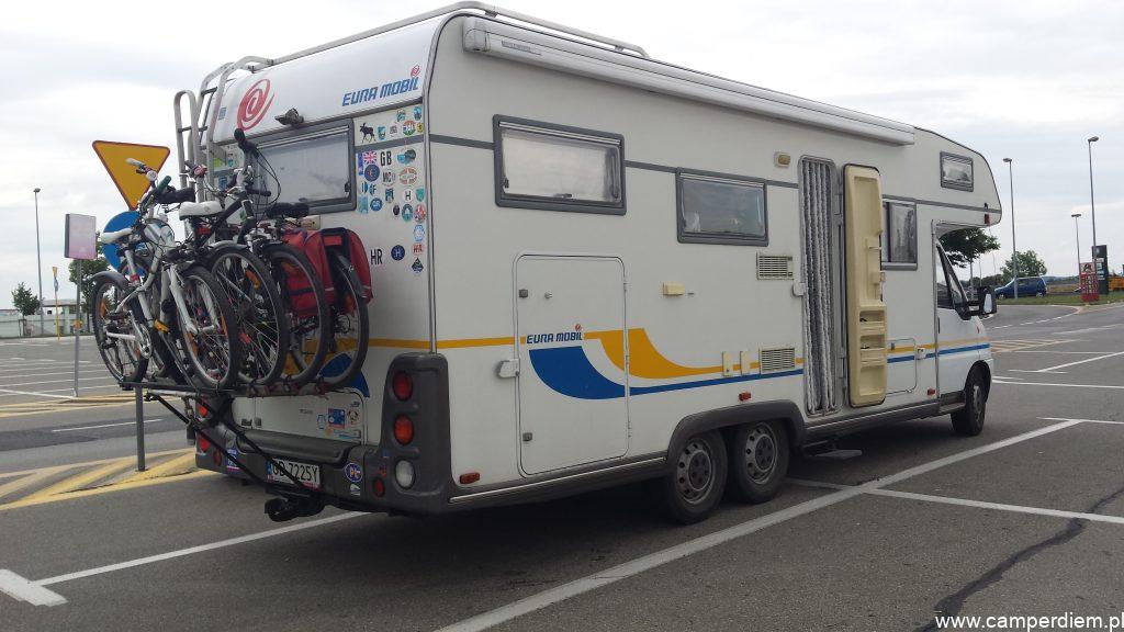 parking na autostradzie