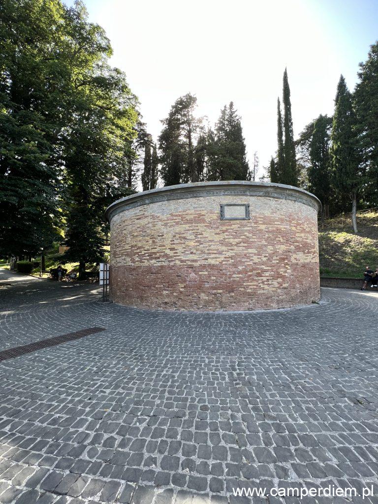 Pozzo di San Patrizio w Orvieto